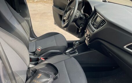 Hyundai Solaris II рестайлинг, 2017 год, 1 150 000 рублей, 8 фотография