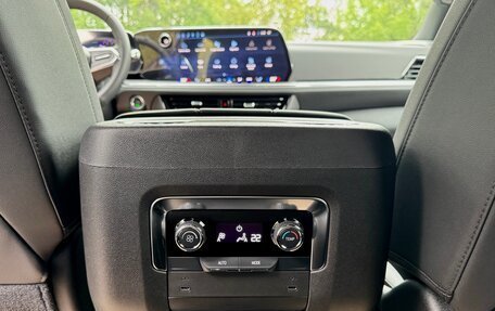 Chevrolet Tahoe IV, 2024 год, 18 500 000 рублей, 32 фотография