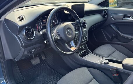 Mercedes-Benz GLA, 2019 год, 3 000 000 рублей, 9 фотография