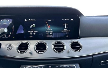 Mercedes-Benz E-Класс, 2021 год, 4 800 000 рублей, 12 фотография