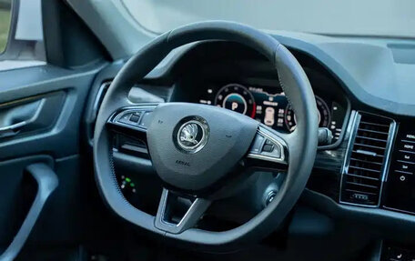 Skoda Kodiaq I, 2021 год, 2 256 690 рублей, 10 фотография
