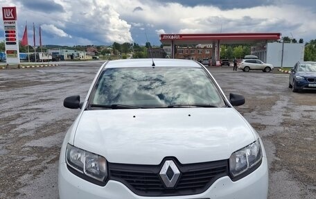 Renault Logan II, 2015 год, 480 000 рублей, 2 фотография