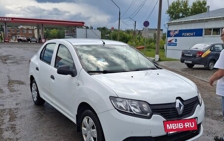 Renault Logan II, 2015 год, 480 000 рублей, 4 фотография
