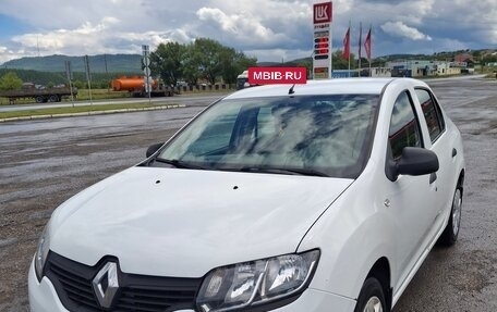 Renault Logan II, 2015 год, 480 000 рублей, 3 фотография