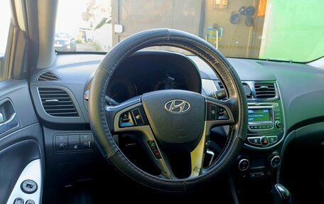 Hyundai Solaris II рестайлинг, 2015 год, 1 130 000 рублей, 8 фотография