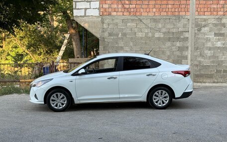 Hyundai Solaris II рестайлинг, 2021 год, 1 130 000 рублей, 7 фотография