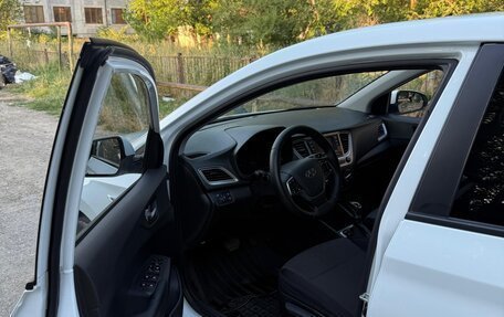 Hyundai Solaris II рестайлинг, 2021 год, 1 130 000 рублей, 9 фотография