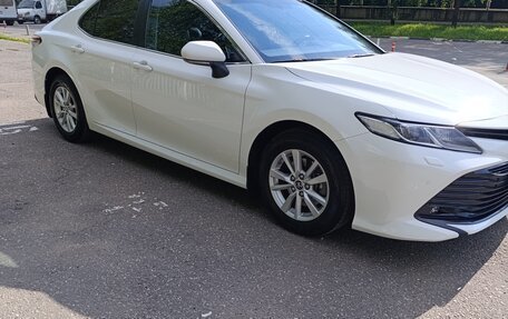 Toyota Camry, 2018 год, 2 700 000 рублей, 5 фотография