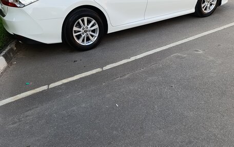 Toyota Camry, 2018 год, 2 700 000 рублей, 11 фотография