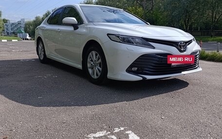 Toyota Camry, 2018 год, 2 700 000 рублей, 2 фотография