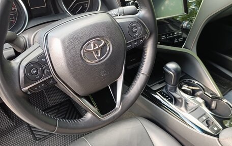 Toyota Camry, 2018 год, 2 700 000 рублей, 24 фотография