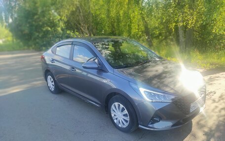 Hyundai Solaris II рестайлинг, 2021 год, 1 600 000 рублей, 26 фотография