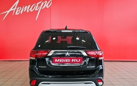 Mitsubishi Outlander III рестайлинг 3, 2019 год, 1 645 000 рублей, 4 фотография