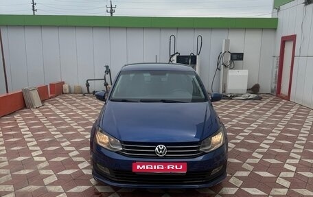 Volkswagen Polo VI (EU Market), 2018 год, 880 000 рублей, 1 фотография