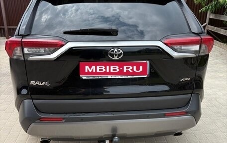 Toyota RAV4, 2020 год, 3 490 000 рублей, 1 фотография