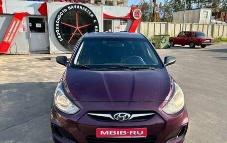 Hyundai Solaris II рестайлинг, 2011 год, 890 000 рублей, 1 фотография