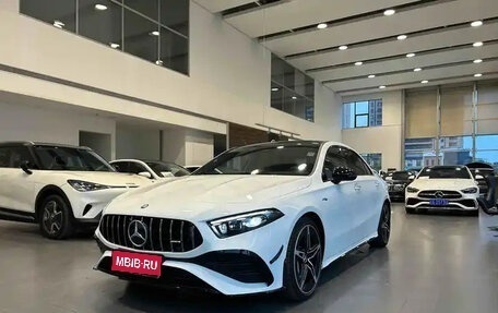 Mercedes-Benz A-Класс, 2021 год, 1 750 000 рублей, 1 фотография