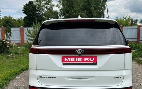 KIA Carnival, 2021 год, 4 100 000 рублей, 16 фотография