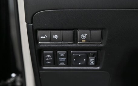 Nissan Patrol, 2012 год, 2 280 000 рублей, 19 фотография