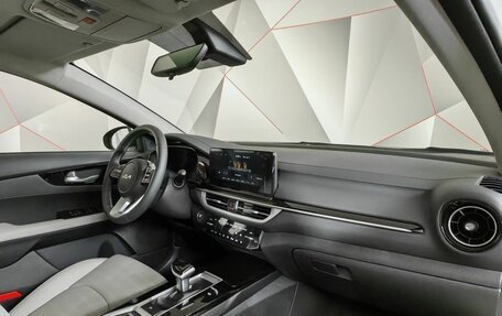 KIA K3, 2024 год, 2 400 000 рублей, 11 фотография