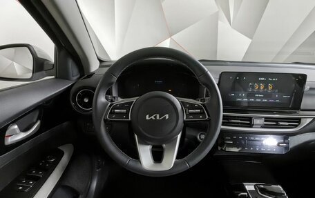 KIA K3, 2024 год, 2 400 000 рублей, 17 фотография