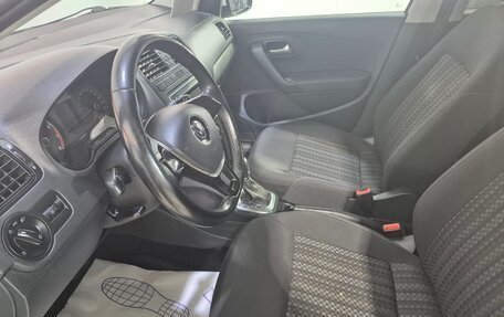 Volkswagen Polo VI (EU Market), 2017 год, 1 240 000 рублей, 11 фотография