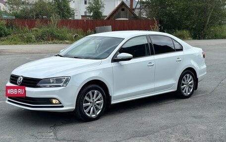 Volkswagen Jetta VI, 2016 год, 1 370 000 рублей, 2 фотография