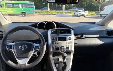 Toyota Verso I, 2010 год, 6 фотография