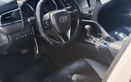 Toyota Camry, 2019 год, 1 500 000 рублей, 14 фотография