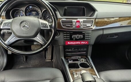 Mercedes-Benz E-Класс, 2013 год, 1 995 000 рублей, 7 фотография