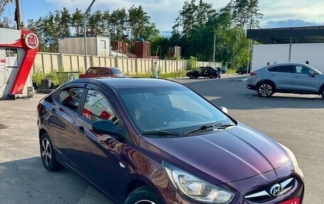 Hyundai Solaris II рестайлинг, 2011 год, 890 000 рублей, 2 фотография