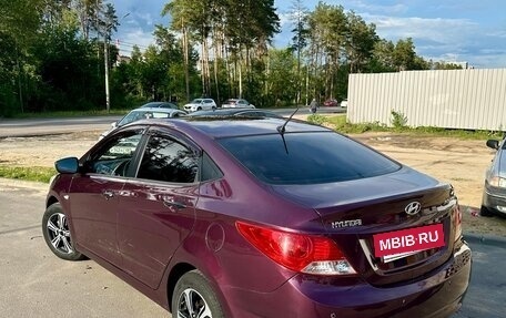 Hyundai Solaris II рестайлинг, 2011 год, 890 000 рублей, 6 фотография