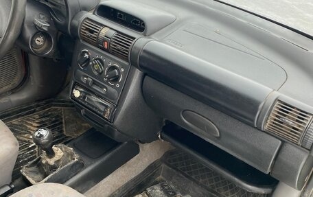 Opel Corsa B, 1997 год, 95 000 рублей, 13 фотография