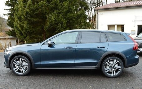 Volvo V60 II, 2025 год, 9 749 000 рублей, 4 фотография