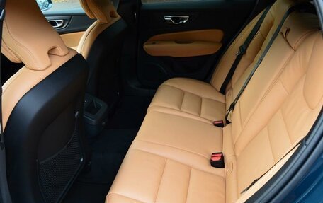Volvo V60 II, 2025 год, 9 749 000 рублей, 13 фотография