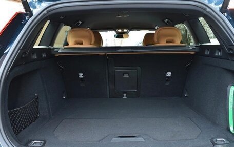 Volvo V60 II, 2025 год, 9 749 000 рублей, 9 фотография