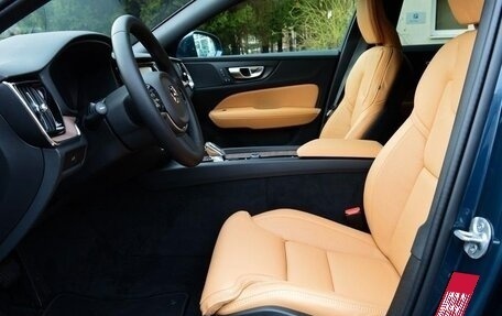 Volvo V60 II, 2025 год, 9 749 000 рублей, 11 фотография