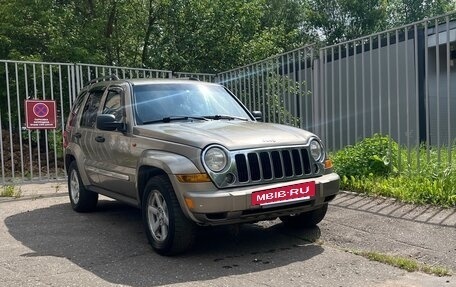 Jeep Cherokee, 2005 год, 650 000 рублей, 16 фотография