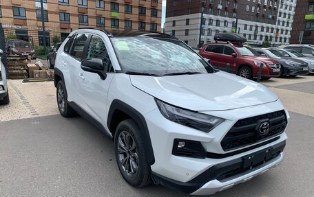 Toyota RAV4, 2025 год, 3 650 000 рублей, 3 фотография