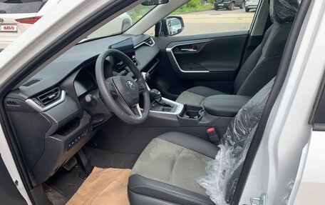 Toyota RAV4, 2025 год, 3 650 000 рублей, 11 фотография