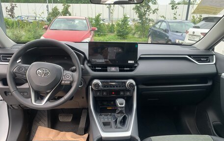 Toyota RAV4, 2025 год, 3 650 000 рублей, 19 фотография