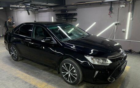 Toyota Camry, 2015 год, 2 400 000 рублей, 4 фотография