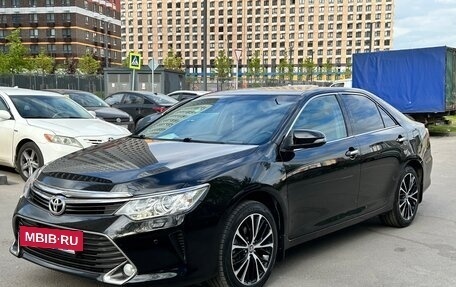 Toyota Camry, 2015 год, 2 400 000 рублей, 10 фотография
