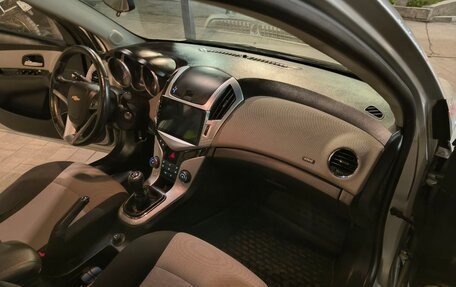 Chevrolet Cruze II, 2013 год, 920 000 рублей, 8 фотография
