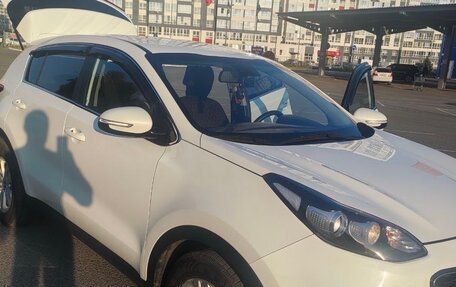 KIA Sportage IV рестайлинг, 2017 год, 2 400 000 рублей, 2 фотография