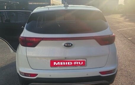KIA Sportage IV рестайлинг, 2017 год, 2 400 000 рублей, 5 фотография