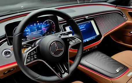 Mercedes-Benz E-Класс, 2024 год, 8 990 000 рублей, 19 фотография