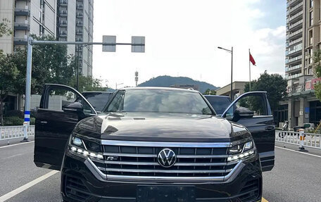 Volkswagen Touareg III, 2021 год, 4 660 000 рублей, 8 фотография