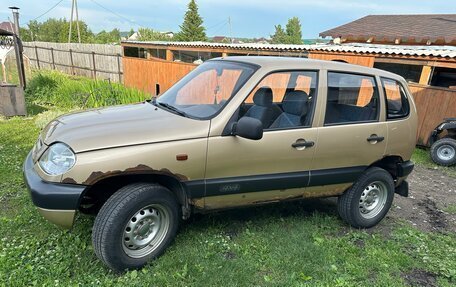 Chevrolet Niva I рестайлинг, 2005 год, 198 000 рублей, 1 фотография