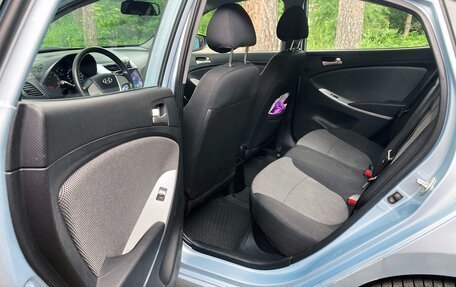 Hyundai Solaris II рестайлинг, 2012 год, 930 000 рублей, 5 фотография